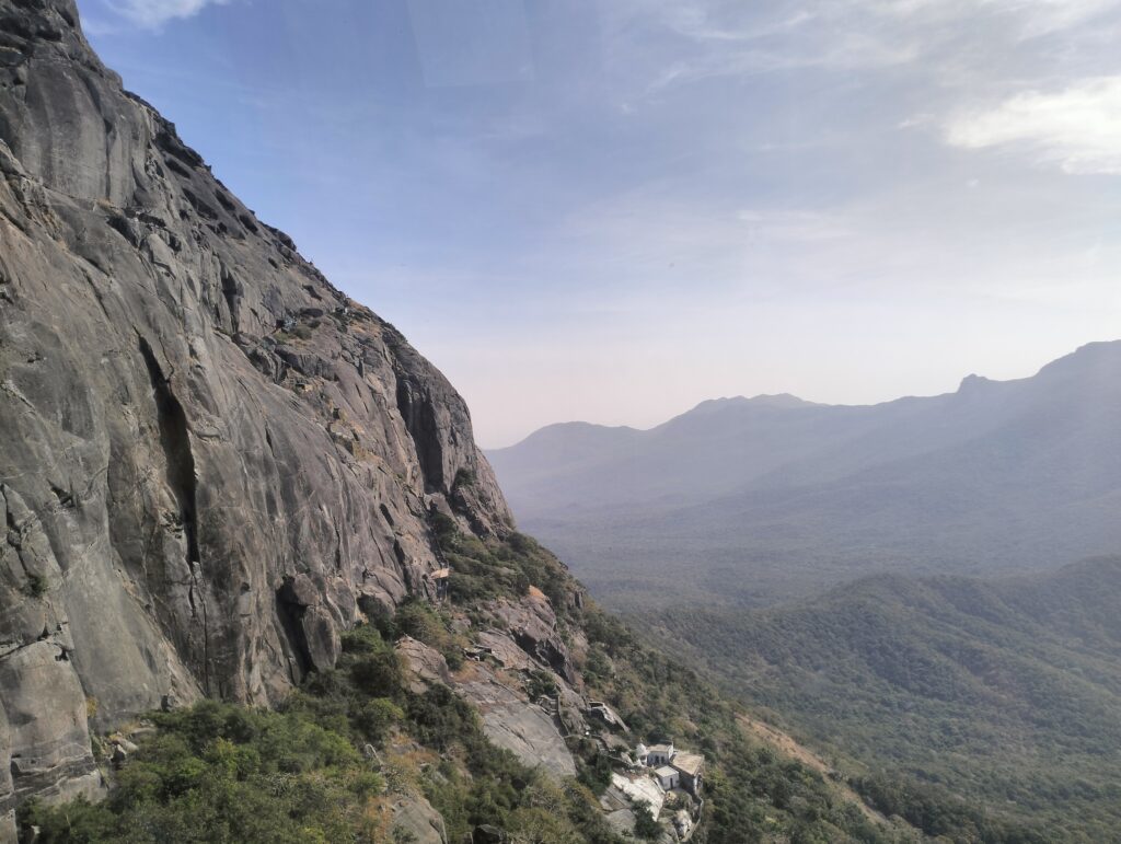 An elegant view from the leap of the Mountains
